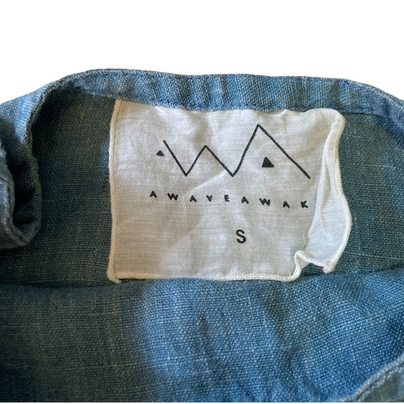 AWAVEAWAKE Long Sleeve Denim Crop Top Women’s size Small in Light Blue - Picture 3 of 5
